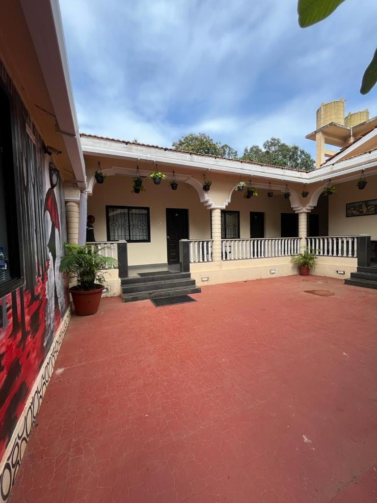 Vagator House Resort Goa Eksteriør billede