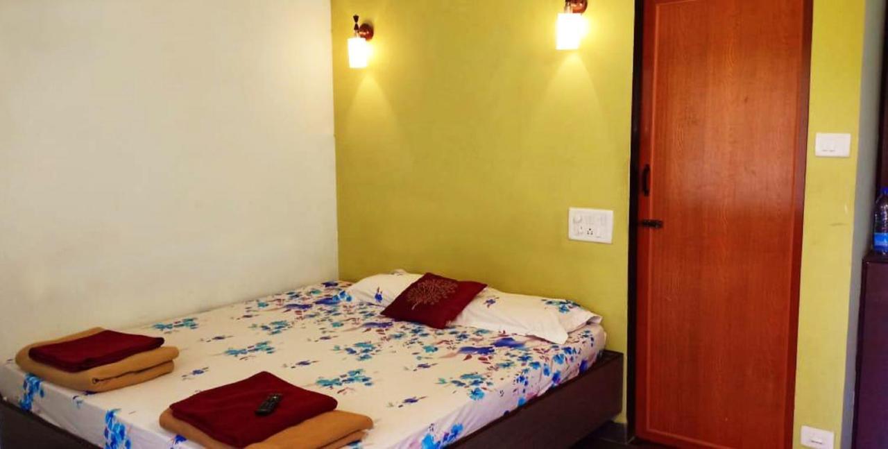 Vagator House Resort Goa Eksteriør billede