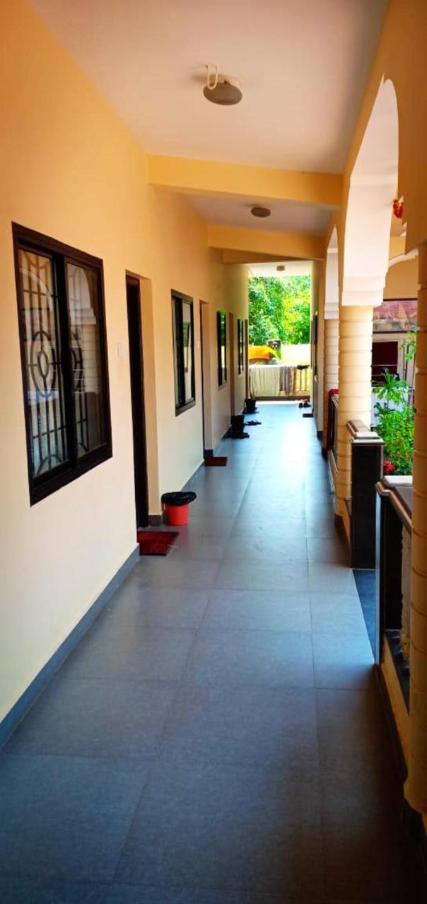 Vagator House Resort Goa Eksteriør billede