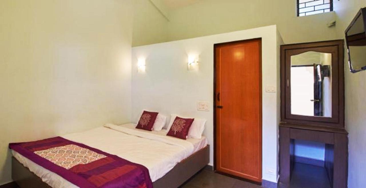 Vagator House Resort Goa Eksteriør billede