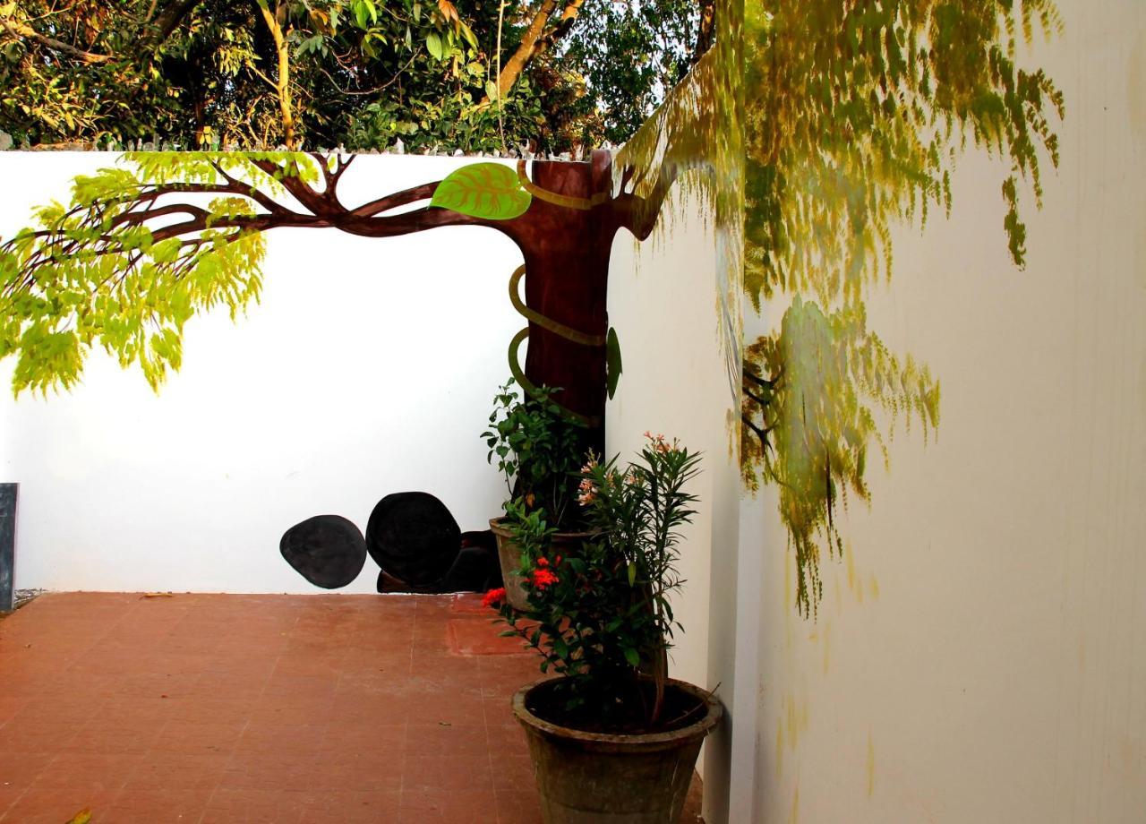 Vagator House Resort Goa Eksteriør billede
